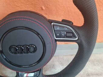 AUDI MULTIFUNKCNY VOLANT S AIRBAGOM A PADLAMI, červená niť - 19