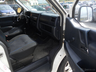 Volkswagen Caravelle 2.5 TDi 111Kw - 19