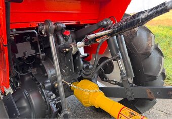 Japonský traktor KUBOTA GL 21 Diesel motor 3 válec, 21HP - 19