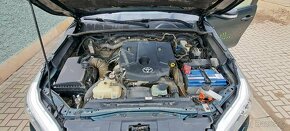 Toyota hillux 2.4 double cab 2017 4x4 najeto 232xxx - 19