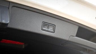 Volkswagen Touareg, R-line 4Motion 3,0/210kW ČR - 19