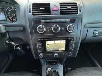 Volkswagen Touran 2.0 TDI CR Limited ICUP 140PS - 19