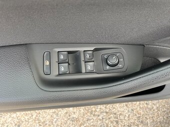 Volkswagen Passat 2.0TDI 110kW DSG R-LINE, DPH - 19