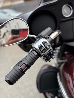 Harley-Davidson Tri Glide Ultra / FLHTCUTG 114 / 2019 Trike - 19