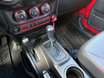 JEEP WRANGLER JK PENTASTAR - 19