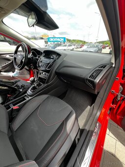 Ford Focus Combi edice Red & Black - 19
