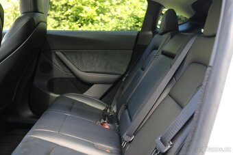 Tesla Model Y Performance Berlín, Tažné - 19