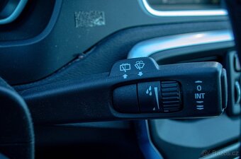 Volvo V40 D2 Momentum - 19