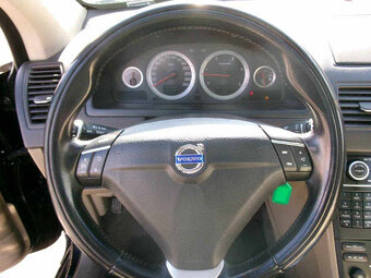 VOLVO XC90 2,4D5 147kw AWD Momentum Geartronic DPH 2012 - 19