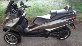 Piaggio MP3 - 19