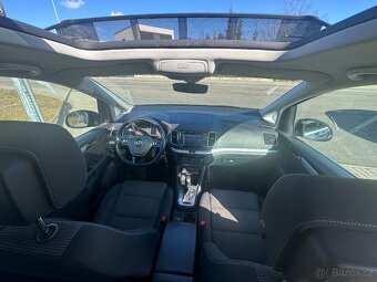 Sharan 2,0 Tdi DSG 110kW 7míst TZ panorama navi - 19