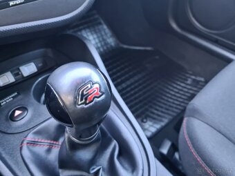 SEAT LEON FR 2.0TDi 125KW  TEMPOMAT - 19