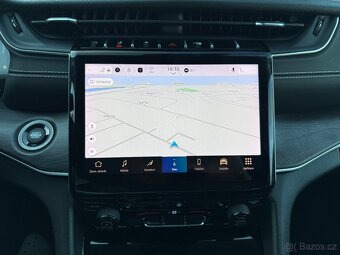 JEEP GRAND CHEROKEE WL LIMITED  LPG - 19