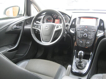 OPEL ASTRA 1.6 CDTi 81KW ČR SERVISKA - 19
