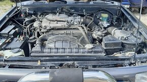 Toyota 4Runner 3.0 V6 benzin zo Španielska bez korozie - 19
