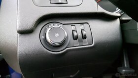Opel Insignia 2.0 CDTI r. 2013, Tempomat, Auto. klimatizace - 19