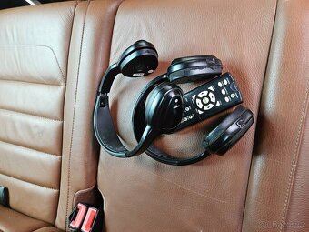 VW TOUAREG 3.0 TDI/ FULL VÝBAVA / NA PRUŽINÁCH / POJÍZDNÉ. - 19