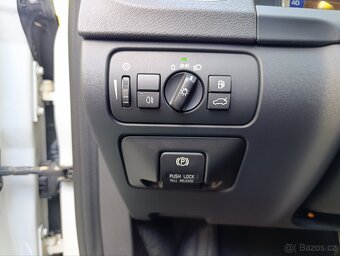 Volvo V60 R-Design, automat, pětiválec 2.0 D 120kw - 19