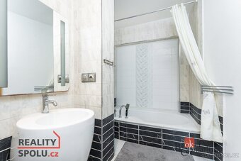 Prodej, byty/2+kk, 65 m2, Benešovo náměstí 2445, 53002 Pardu - 19