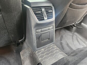 Škoda Octavia III kombi 81KW DSG 7 rychlostní - 19