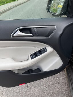 Mersedes Benz B180 - 19