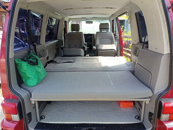 VOLKSWAGEN T4 CARAVELLE Multivan 2,4D /55Kw/ - 19