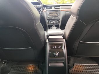 Škoda Superb 2.0 TDi 125kw DSG - 19