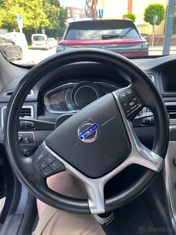 Volvo V70 D5 AWD 2014 - 19