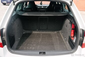 Škoda Octavia Combi 2.0 TFSI RS DSG - 19