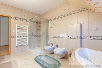 Dům 5+1 o ploše 220 m2 - Praha, Libuš - 19