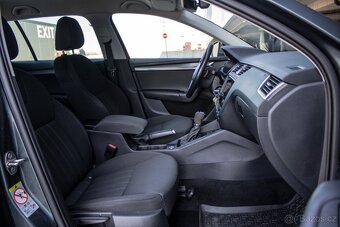 Škoda Octavia Combi 2.0 TDI Style - 19