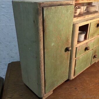 starožitná kredenc pro děti panenky kuchyňka nádobí 1920 - 19