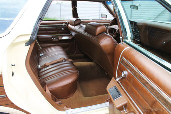 1976 Ford Country Squire 400 V8 - 19