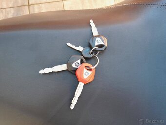 Yamaha Xmax 400, 2015, 23t.km, pěkná - 19