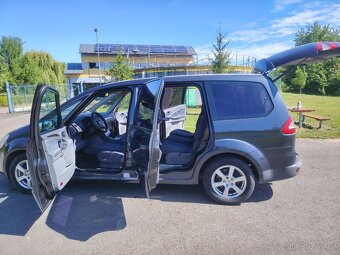 prodám Ford Galaxy 1.8TDCI 92Kw r.v.2006 7míst, tažné - 19