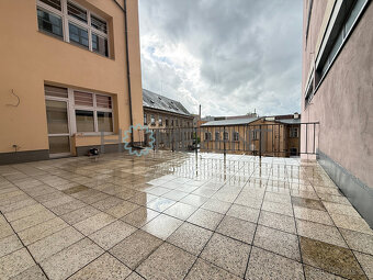 Prodej prostorného bytu 3+1 k rekonstrukci (124m2) v centru  - 19