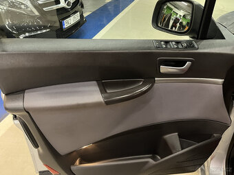 Peugeot 807, 2.2HDI 94kW, VELKÝ SERVIS, MÁLO KM - 19