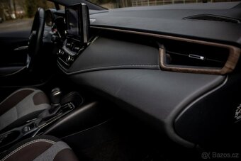 Toyota Corolla Combi TS 1.8 Hybrid TREK e-CVT - 19