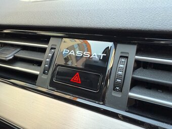 VW Passat B8 Variant Elegance 2.0TDI 110kW DSG Matrix ACC Qi - 19
