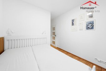 Prodej bytu 2+kk, 58 m2 s velkým balkonem a garážovým stáním - 19