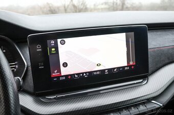 Škoda Octavia Combi 2.0 TDI RS DSG - 19