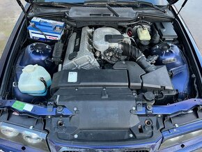 BMW E36 318is Coupe M44B19 MontrealBlau - 19