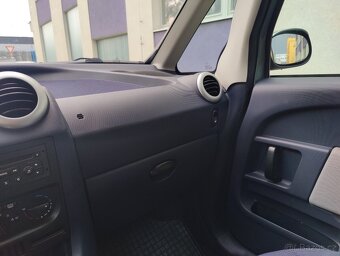 Peugeot 1007 1,4 HDi / nové rozvody / - 19