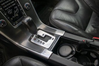 Volvo XC60 T-6 AWD R-Design Geartronic 224kW - 19