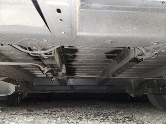 Obytný vůz Peugeot Boxer 2.2 HDi 88 kW 2007 L3H2 solár, WC - 19