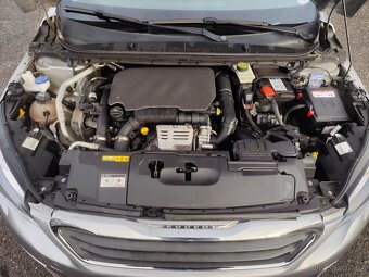 Peugeot 308 SW 1.2i,96kw.PureTech.R.V.7/2014.STK Nová - 19