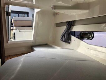 QUICKSILVER Activ 755 CRUISER + MERCURY F 250 V8 EFI EXLPT D - 19