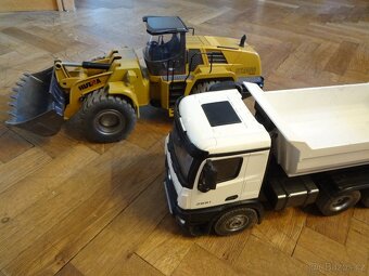 RC nakladač Huina a sklápěč Amewi nákladní auto - 19