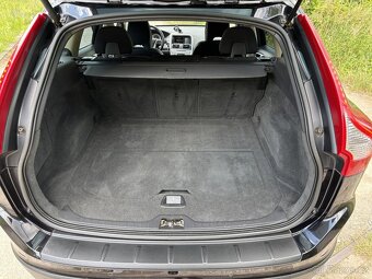 VOLVO XC60 D5 AWD 151kW r.v. 2011 - 19