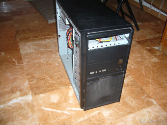 Zalman Cooler Master Corsair Antec/chieftec EuroCase - 19